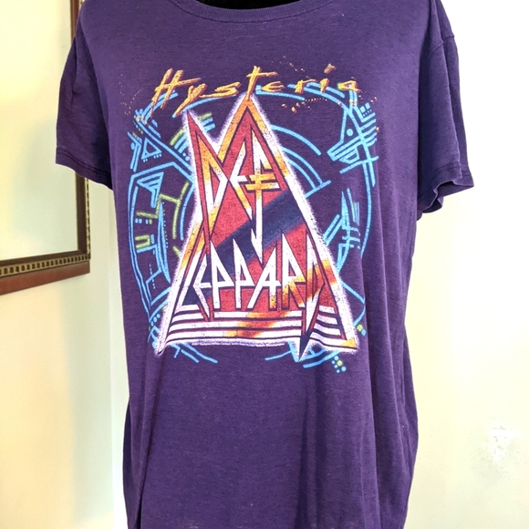 Def Leppard Tops - Def Leppard T Shirt